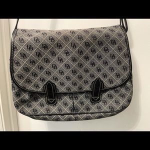 Dooney & Bourke messenger bag